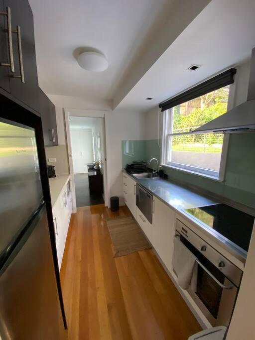 Charming Cottage Nestled In Prime Location Launceston Exterior photo